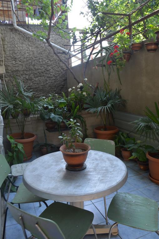 Alex'S Cosy Guesthouse 第比利斯 客房 照片