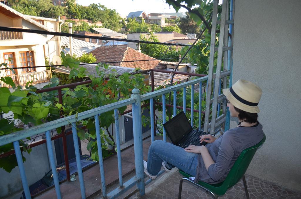 Alex'S Cosy Guesthouse 第比利斯 客房 照片