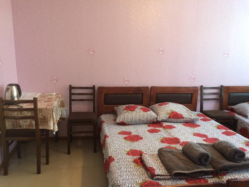 Alex'S Cosy Guesthouse 第比利斯 外观 照片
