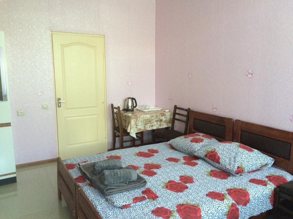 Alex'S Cosy Guesthouse 第比利斯 外观 照片