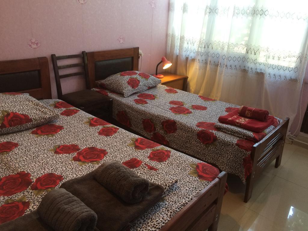 Alex'S Cosy Guesthouse 第比利斯 外观 照片