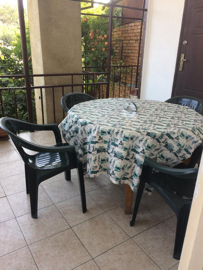 Alex'S Cosy Guesthouse 第比利斯 外观 照片