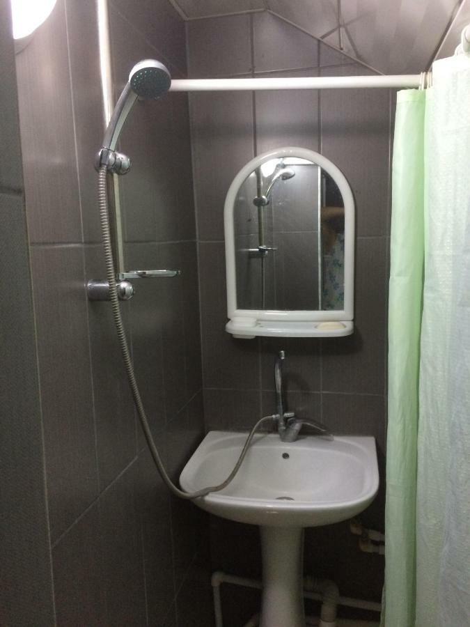 Alex'S Cosy Guesthouse 第比利斯 外观 照片